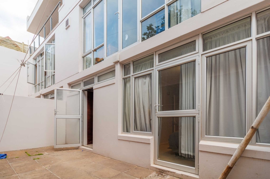 To Let 2 Bedroom Property for Rent in Hout Bay Beachfront Western Cape
